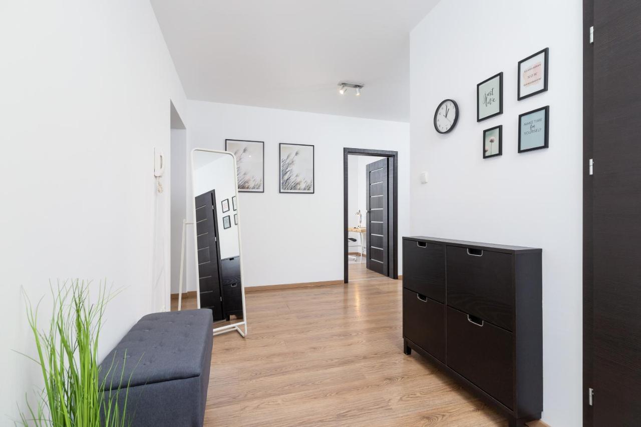 Apartamento Dzielnica XIII Podgórze Kraków by Renters Exterior foto