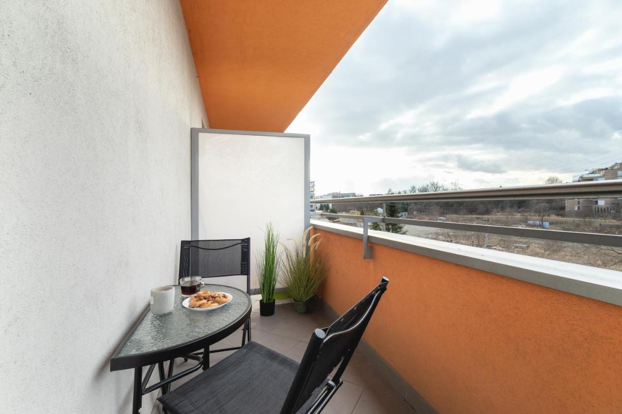 Apartamento Dzielnica XIII Podgórze Kraków by Renters Exterior foto